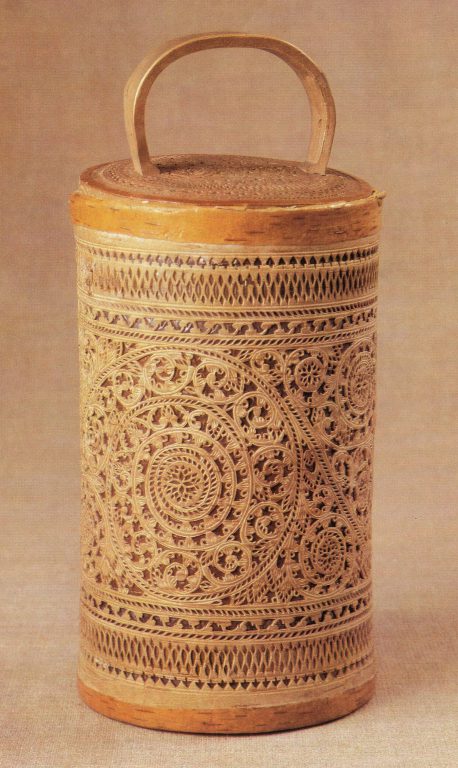 Tues (birch-bark container). <br/>19th century