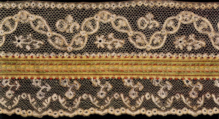 Fragment bed valance. Thread multicoloured lace