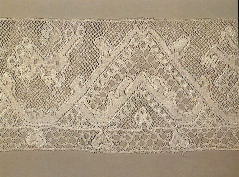 Edging. Detail. <br/>First half of the 19th century