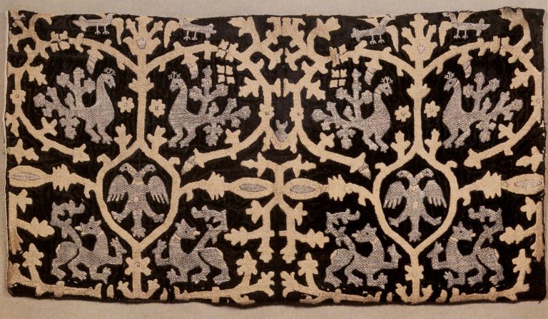 Gold embroidery sample. Late 16th century - early 17th century