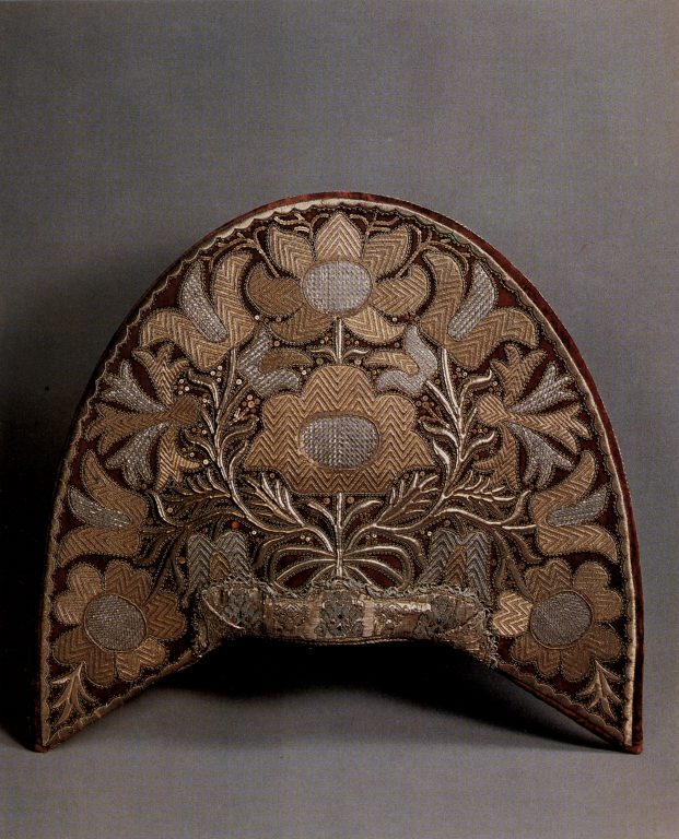 Kokoshnik – women's headdress (backside). <br/>Second half of 18th century