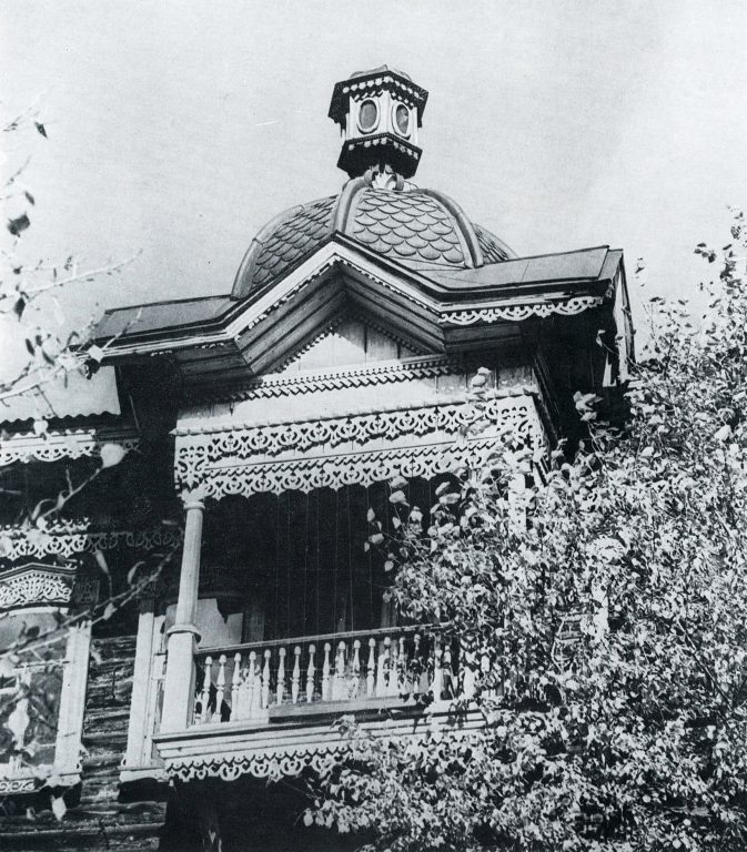 Covered balcony with decorated roof.. <br/>Late 19th century - early 20th century