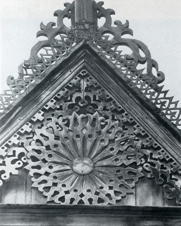 House gable with a rosette