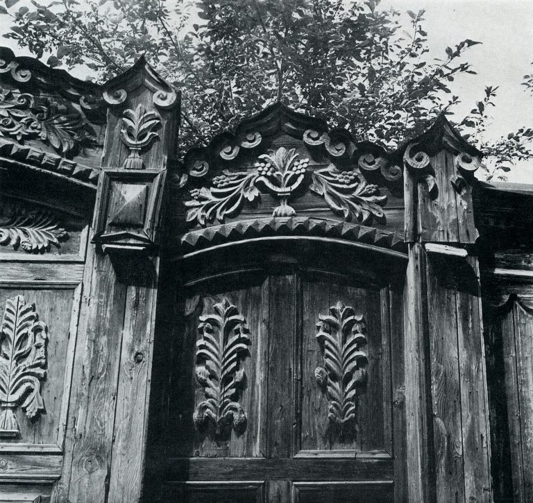 Gates. <br/>Late 19th century - early 20th century