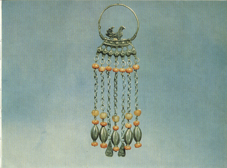 Earring with charms. <br/>17th century