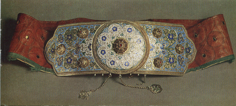 Belt with festive buckle. <br/>Late 19th century