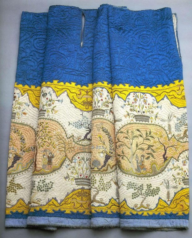 Quilted satin skirt