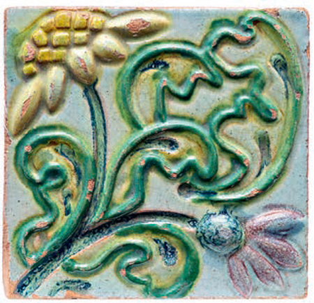 Tile with a relief polychrome image of daisies