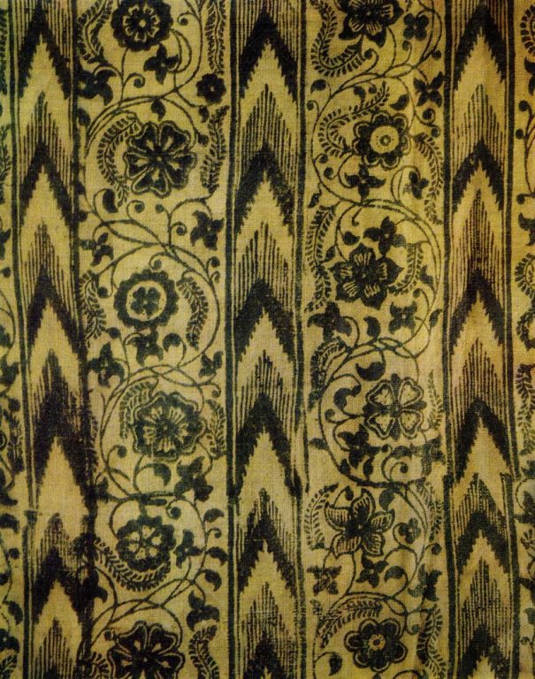 Block printed cloth. Fragment. <br/>Late 17th - first half of the 18th century