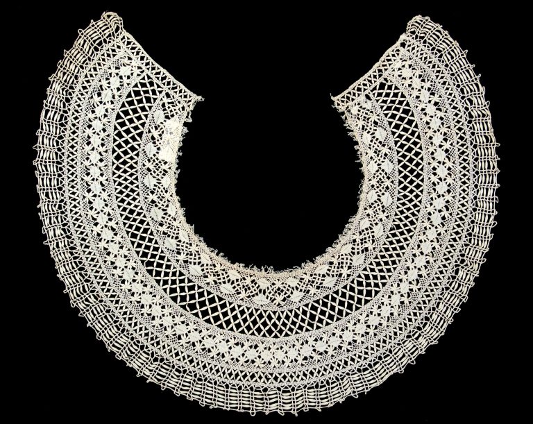 Collar