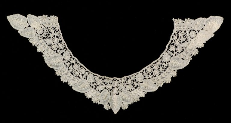 Collar