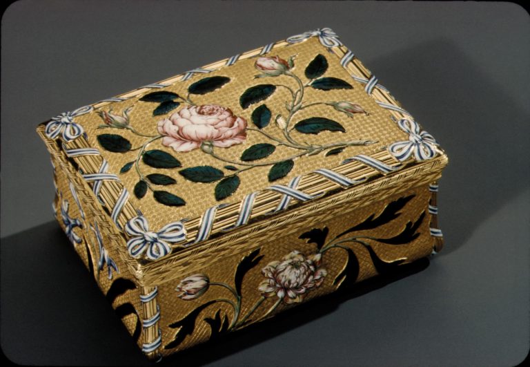 Snuffbox