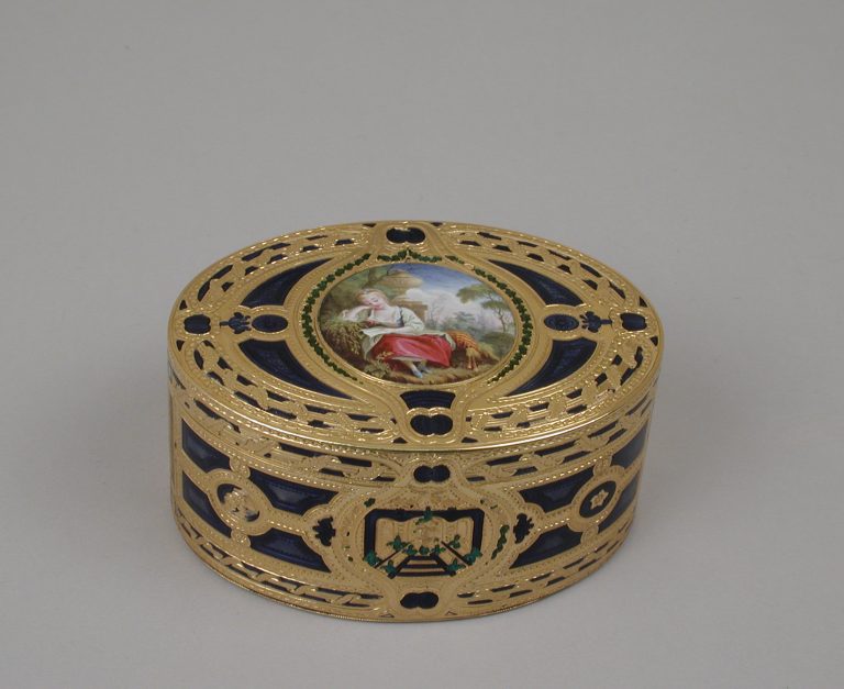 Snuffbox