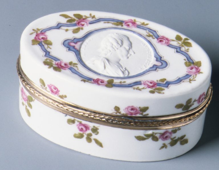 Snuffbox with portrait of Archduchess Maria Anna of Austria (1738-89)