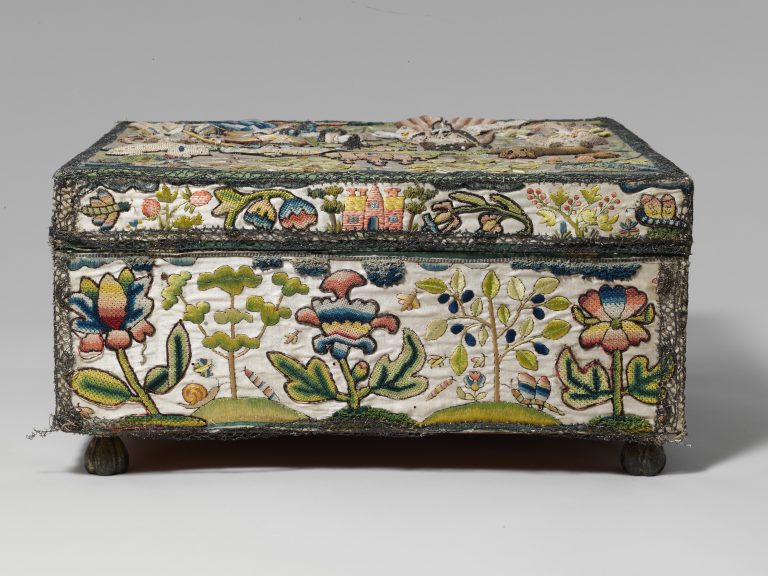 Casket with scenes from the Story of Solomon and the Queen of Sheba