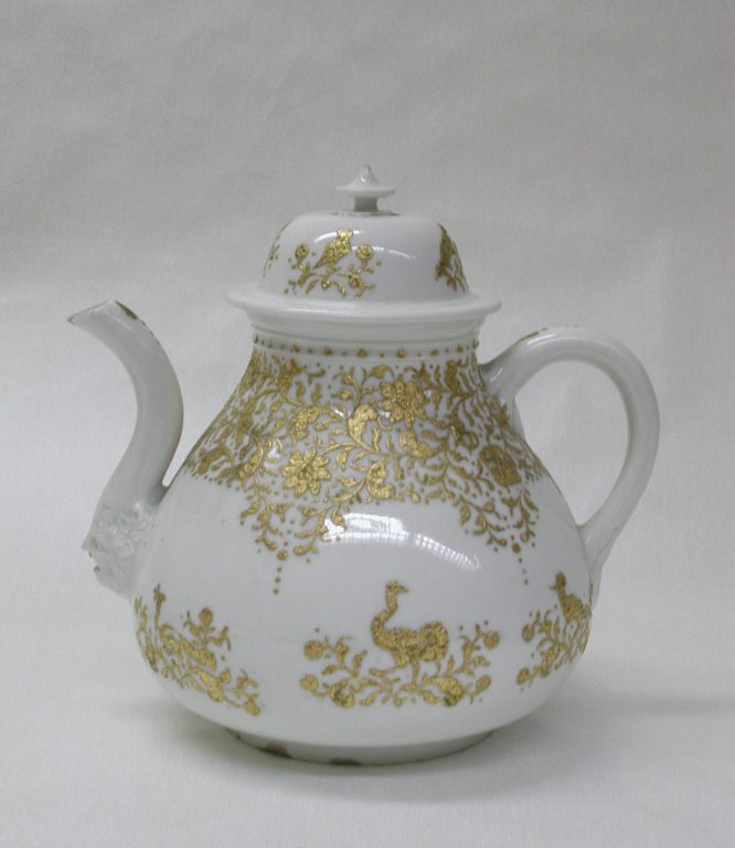 Teapot with cover (part of a service)