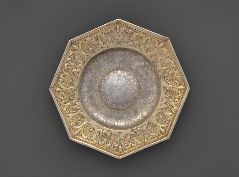 Octagonal dish