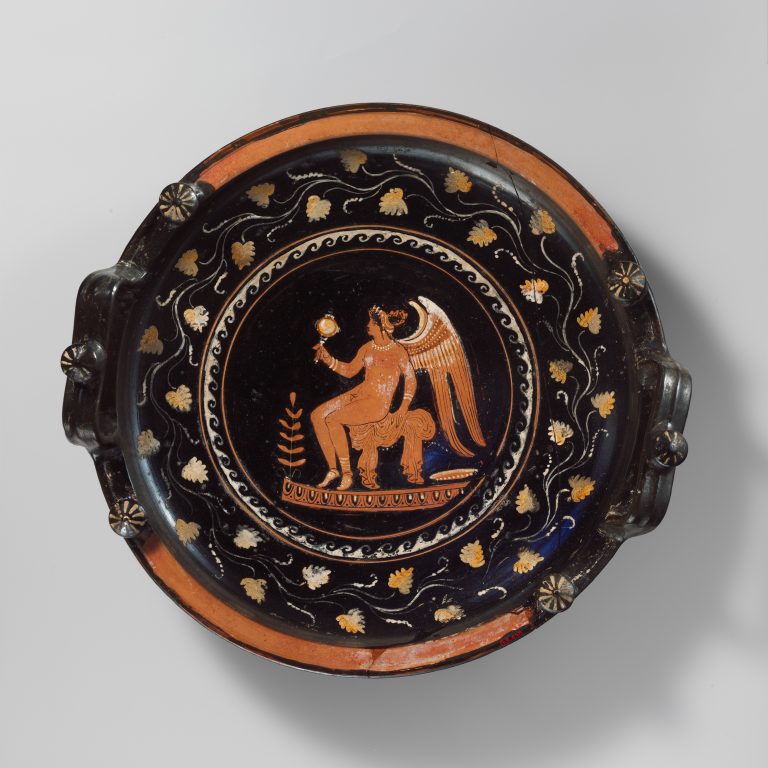 Terracotta lekanis (dish)