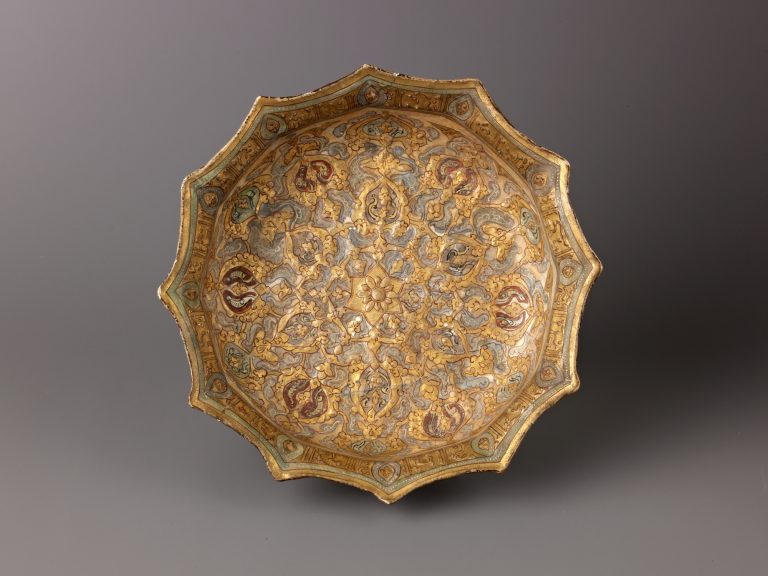 Faceted Basin, Mina'i ("enameled") ware