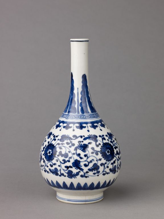 Bottle-shaped vase