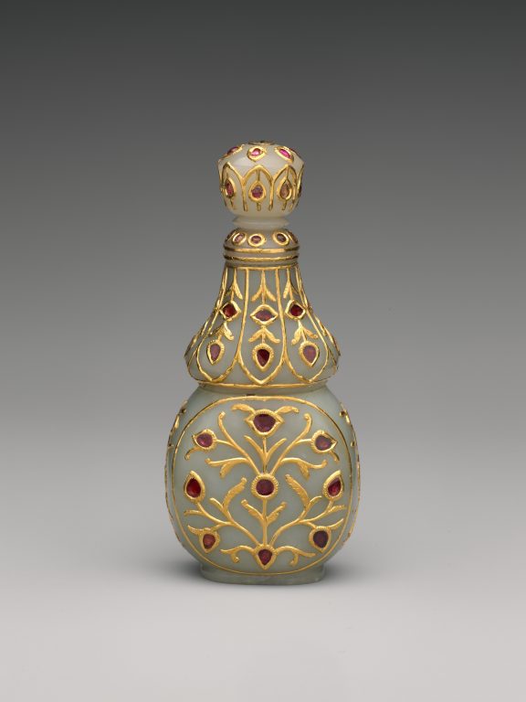 Vase with stopper