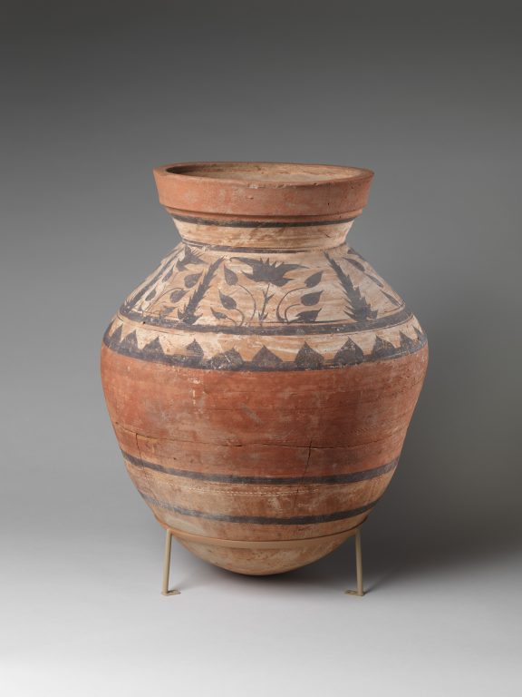 Large storage jar with floral decoration